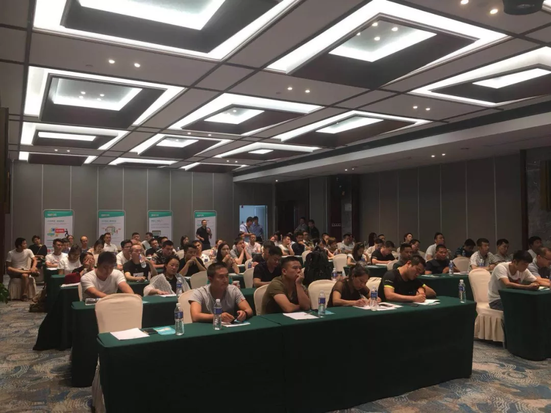 长沙餐饮营销会结束,排队网大咖解析新一代储值方案(图3)